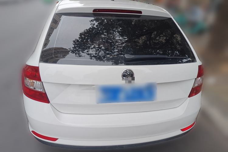 Used Skoda Rapid Spaceback 2016 Revised Version 1.4L Manual Front-Drive Edition
