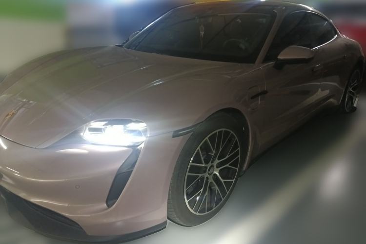 Used Porsche Taycan 2022-Year Updated Taycan