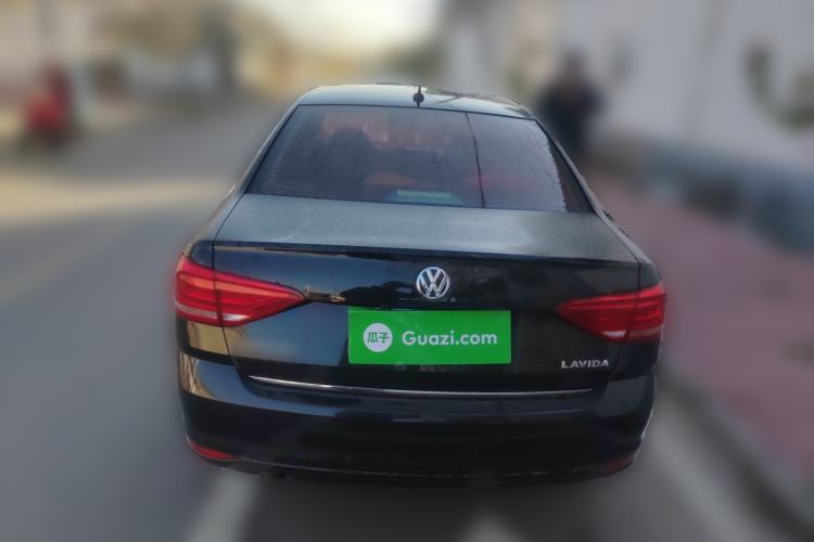 Used Volkswagen Lavida 2017 1.6L Automatic Comfort Edition
