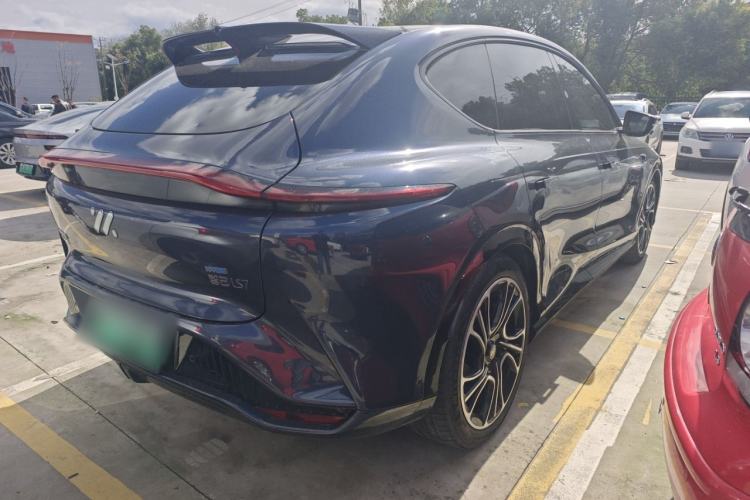 Used IM LS7 2023 90 kWh Elite Rear-Drive Version
