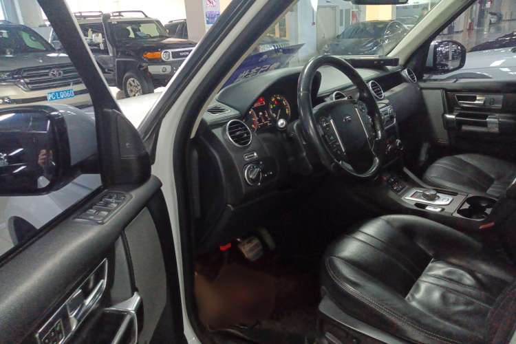 Used Land Rover Discovery 2014 3.0 SC V6 SE
