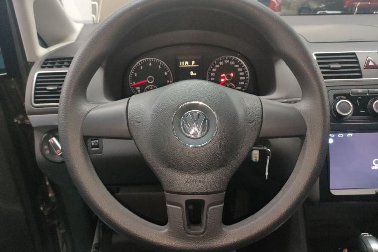 Used Volkswagen Touran 2015 1.4T DSG Comfort Edition 5 Seats
