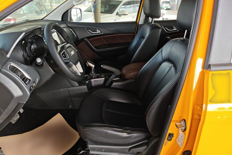 Used JMC Yuhu EV 2022 4x2 LX JX1032PSEF5BEV Left Front Seat