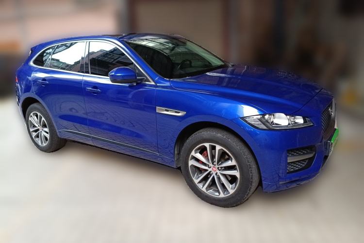 Used Jaguar F-PACE 2018 2.0T All-Wheel Drive R-Sport Sport Edition Front Right 45 Deg