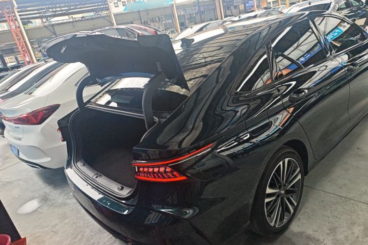 Used Chery Arrizo 8 2023 High-Performance Edition 2.0T DCT Powerfully Equipped Trunk