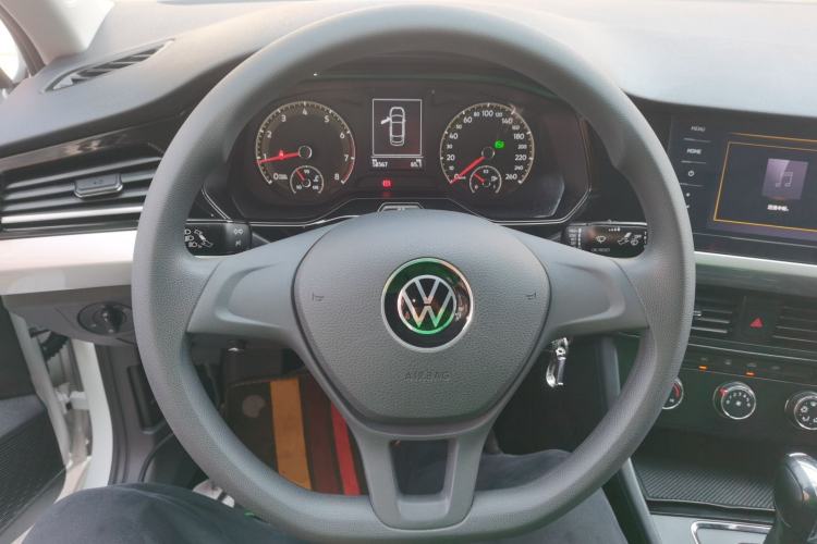 Used Volkswagen Bora 2021 1.5L Automatic Fashionable Smart Connectivity Version Steering Wheel