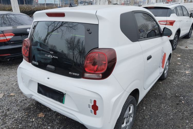 Used Roewe Clever 2021 302 km New Four-Seater Super-Efficient Version