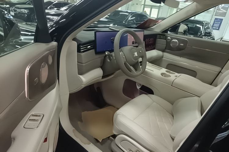 Used IM LS9 2026 Model 66 Ultra Driver Seat