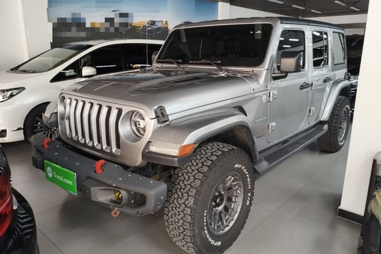 Used Jeep Wrangler 2019 2.0T Sahara Four-Door Version China VI Emission Standard