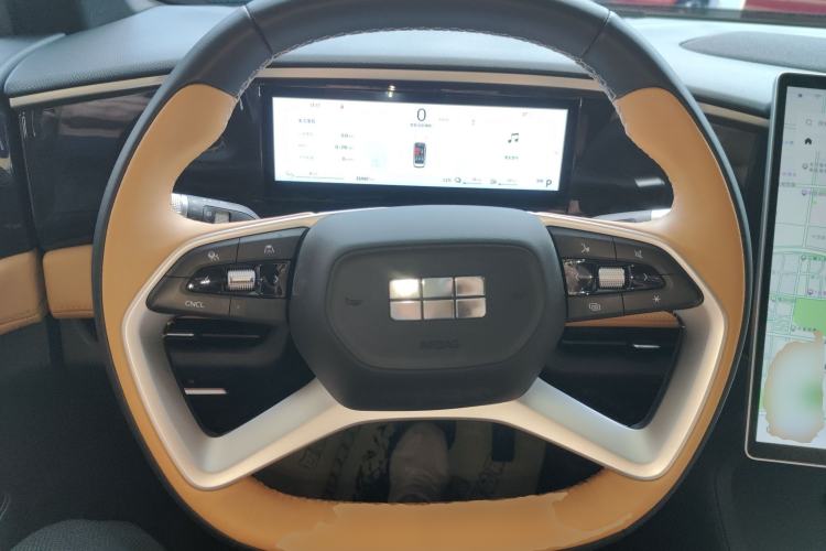 Used Geely Galaxy L7 2024 1.5T 115 km PLUS Dragon Edition Steering Wheel