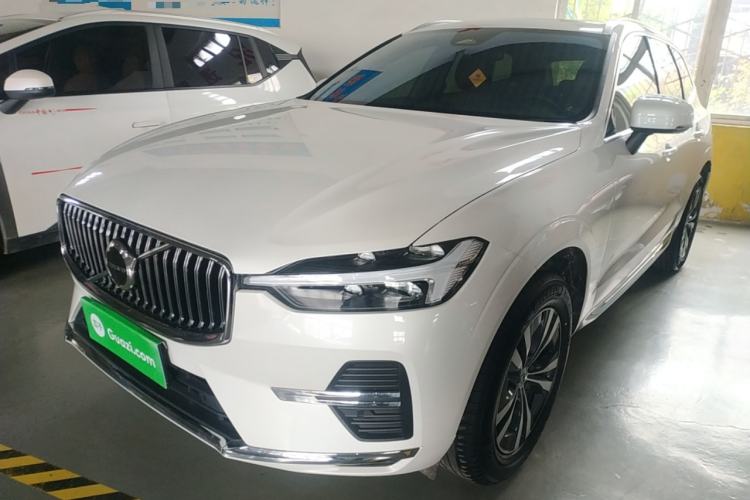 Used Volvo XC60 2023 B5 4x4 Smart Luxury Edition