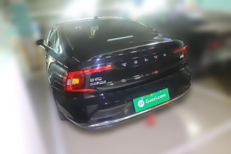 Used Volvo S90 2022 B5 Zhiya Luxury Edition Rear Left 45 Deg