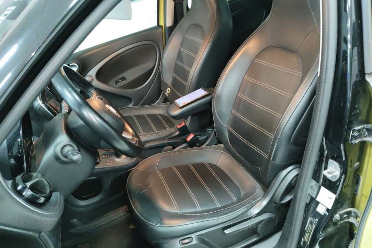 Used smart forfour 2016 0.9T 66 kW Pioneer Edition