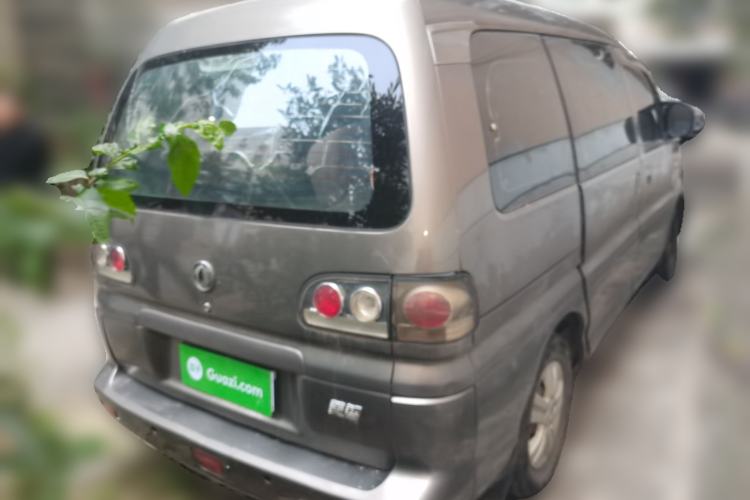 Used FORTHING Lingzhi 2013 M3 1.6L 7-seat Standard Model
