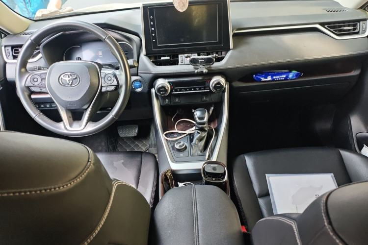 Used Toyota RAV4 2020 Dual-Motor 2.5L E-CVT Four-Wheel Drive Flagship Edition Center Console