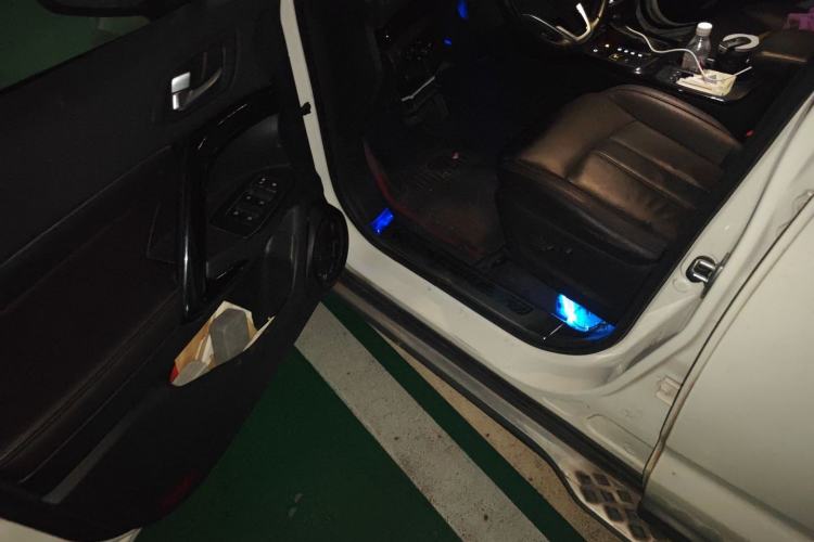 Used GAC Trumpchi GS4 2018 235T Automatic Two-Wheel Drive Luxury Smart Connectivity Millionth Anniversary Edition