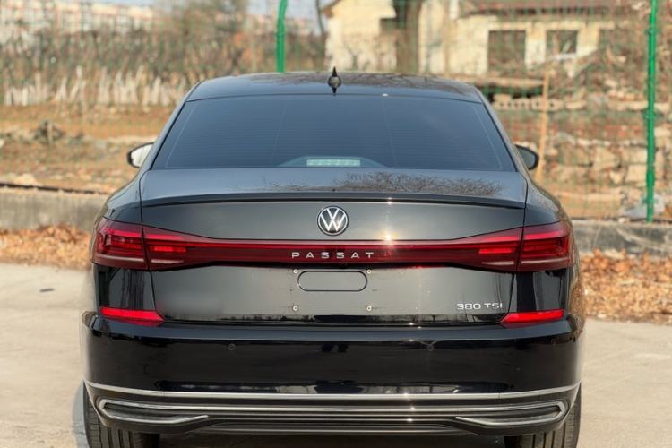 Used Volkswagen Passat 2025 Outstanding Model 380TSI Dragon Glory Edition