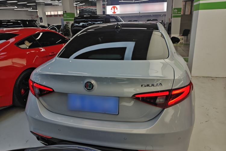 Used Alfa Romeo Giulia 2020 2.0T 280HP VIRTU Limited Edition