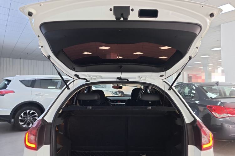 Used Geely Auto Vision X3 2019 Upgraded Model 1.5L Manual Elite Version