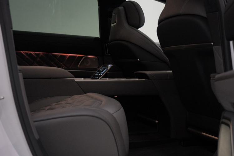 Used Nio ET9 2025 100 kWh