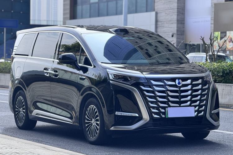 Used Denza D9 2025 DM-i Smart Drive 1020 Four-Wheel Drive Premium Model