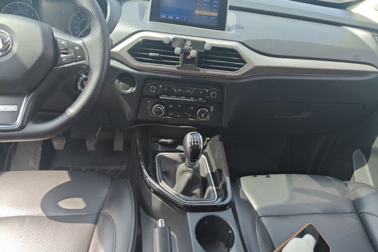 Used Dongfeng Fengon S560 2018 1.8L Manual Urban Model 5 Seats
