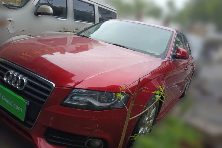 Used Audi A4L 2012 2.0 TFSI automatic Comfort trim level