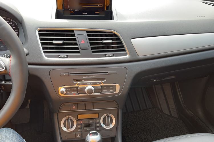 Used Audi Q3 2015 35 TFSI Millionth Anniversary Intelligent Edition Audio And AC Panel