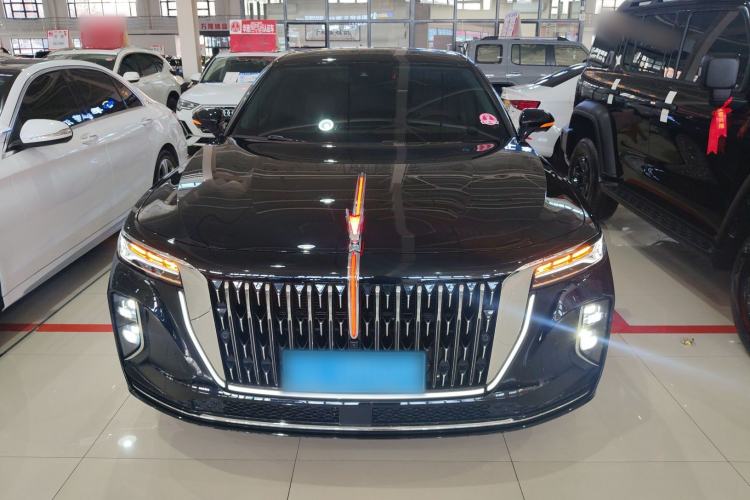 Used Hongqi H9 2025 Model Facelifted 2.0T Two-Wheel Drive Flag-Style Luxury Business Edition, 5 Seats