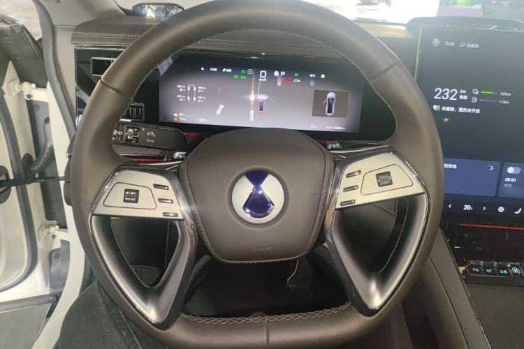 Used Denza Z9 2024 1100 km Four-Wheel Drive Max Version