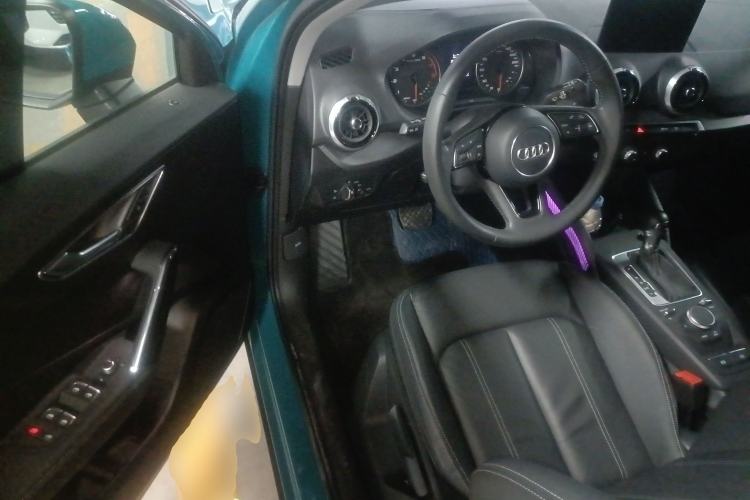 Used Audi Q2L 2022 35 TFSI Advanced Style Edition Driver Seat