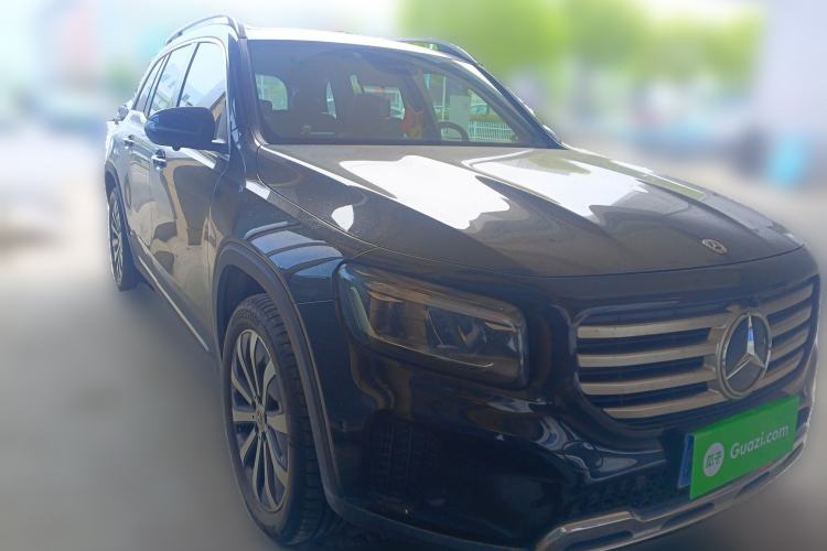 Used Mercedes-Benz GLB 2024 Refresh GLB 220 Fashion Edition Front Right 45 Deg