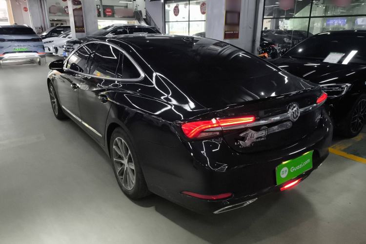 Used Buick LaCrosse 2022 652T Luxury Version Left Side