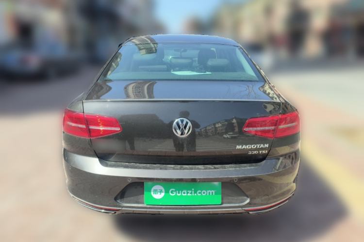 Used Volkswagen Magotan 2018 330TSI DSG Luxury Model
