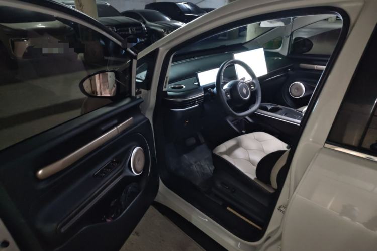 Used Baojun Cloud 2023 460 Max Lingxi Version
