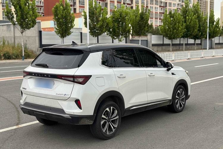 Used Wuling Asta 2022 2.0L DHT Electric-Speed Version