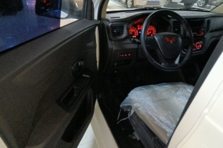 Used Wuling Hongguang V 2022 1.5L Jingqu Edition Electric-Assist LAR

