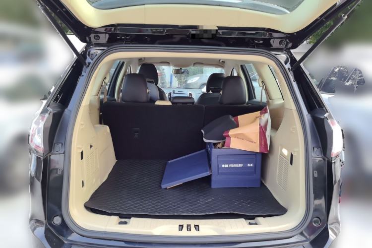 Used Ford Edge 2018 EcoBoost 245 Two-Wheel-Drive Titanium 5-Seater China V Standard Trunk