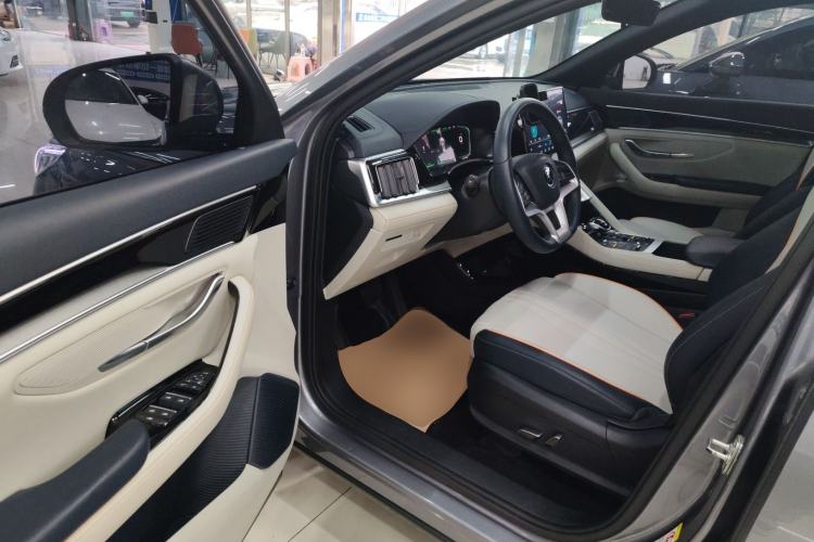 Used BYD Song PLUS New Energy 2021 EV Deluxe Model
