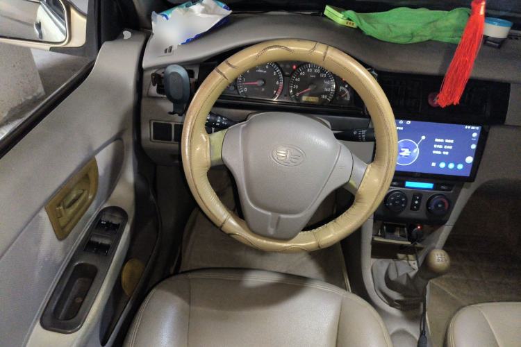 Used FAW Xiali N5 2011 1.3L Manual Standard Edition Steering Wheel