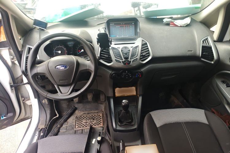 Used Ford EcoSport 2013 1.5L Manual Comfort Model Center Console