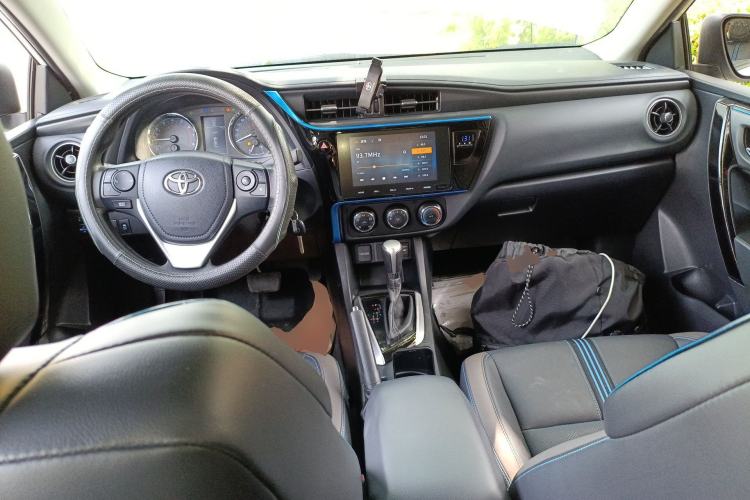 Used Toyota Levin 2018 185T CVT Luxury Edition China V Standard Center Console