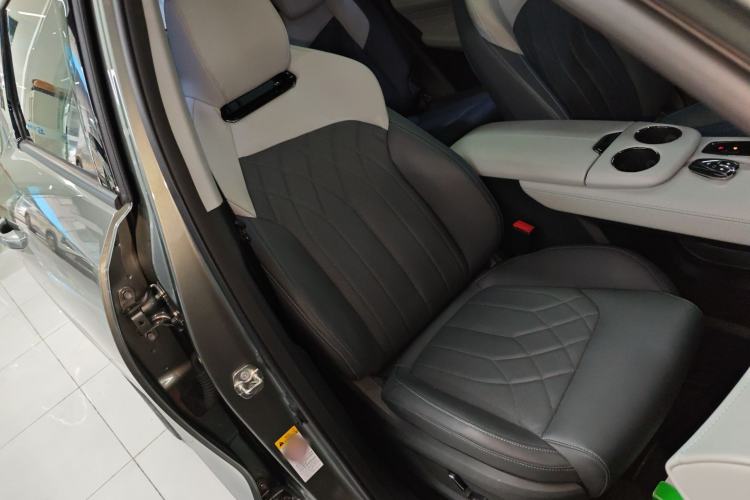 Used Changan UNI-Z New Energy 2024 Blue Whale Smart Electric iDD 125km Excellence Model