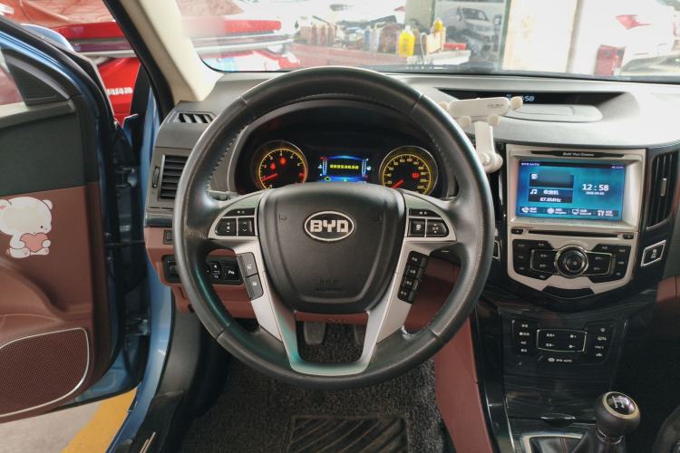 Used BYD Surui 2015 Revised Version 1.5L Manual Luxury Edition