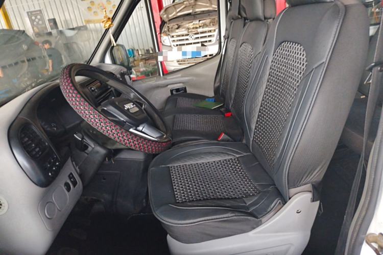 Used JMC Transit 2017 2.8T Commercial Version Short Wheelbase Mid-Roof 6/7/8-Seater JX493