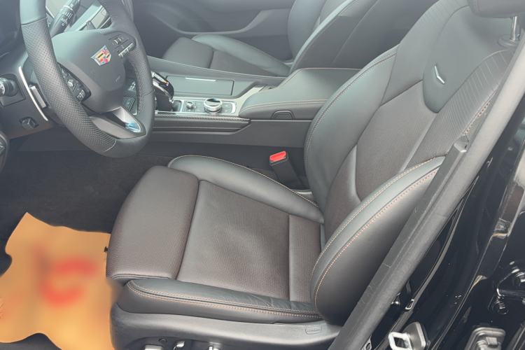 Used Cadillac CT5 2022 28T Platinum Edition Left Front Seat