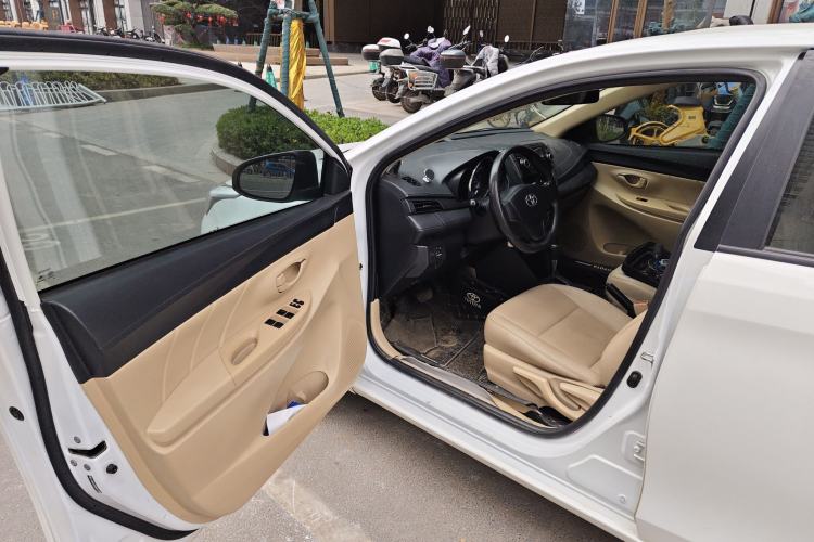 Used Toyota YARiS L Zhi Xiang 2017 1.5E CVT Dynamic Edition Driver Seat