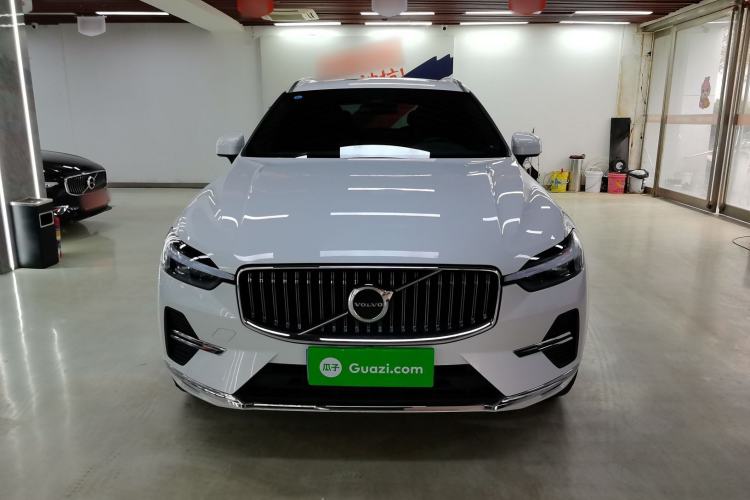 Used Volvo XC60 2024 B5 4x4 Smart Luxury Edition