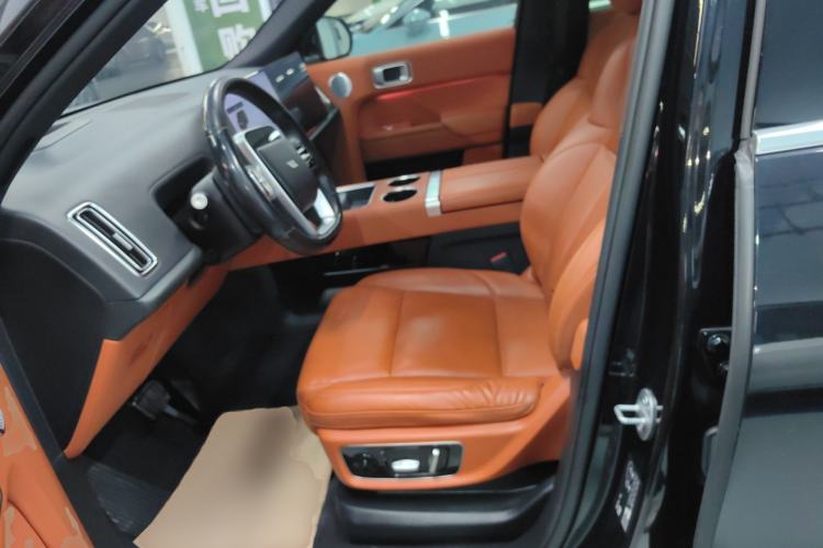 Used Li Auto L8 2023 Pro Model
