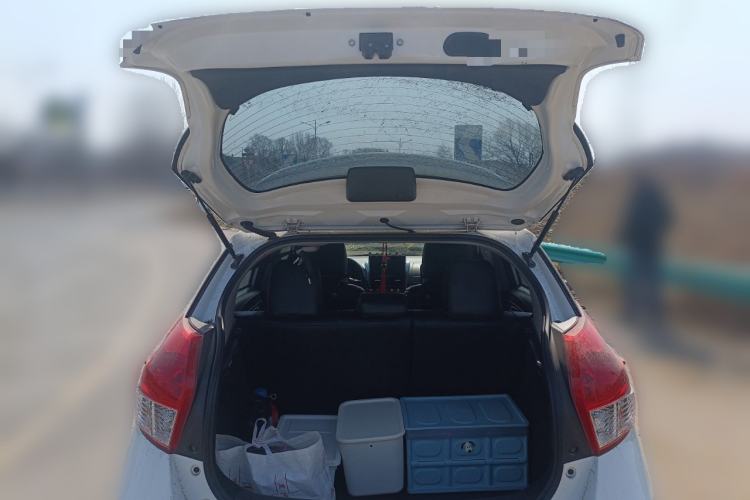 Used Toyota YARiS L Zhi Xuan 2015 1.5E Automatic Charm Edition